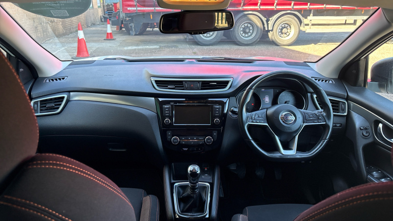 Nissan Qashqai 1.5 dCi [115] N-Motion 5dr Diesel Hatchback